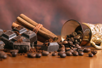 Cinnamon, coffee and cookies