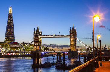 Obrazy na Plexi  Widok na Londyn o zmierzchu