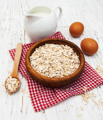 bowl of oat flakes