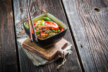 Fresh vegetables with shrimps and noodles