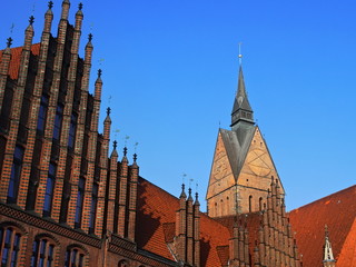 Fototapeta premium Hannover - Altes Rathaus und Marktkirche