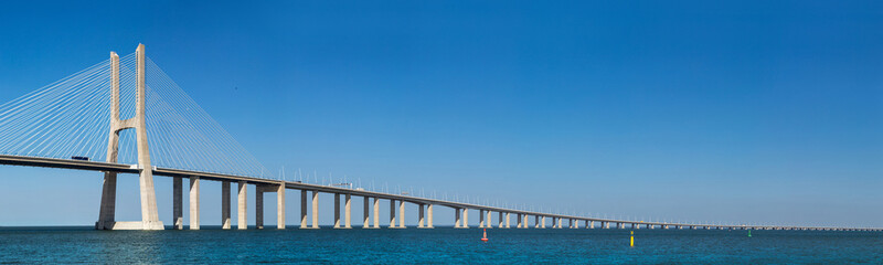 Vasco-da-Gama-Brücke in Lissabon