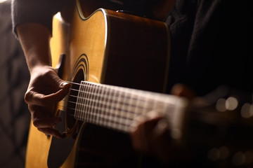 Naklejka premium Acoustic guitar detail