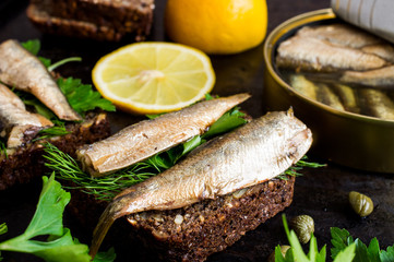 Sandwich with sardines