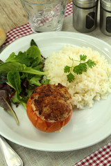 tomate farcie et riz