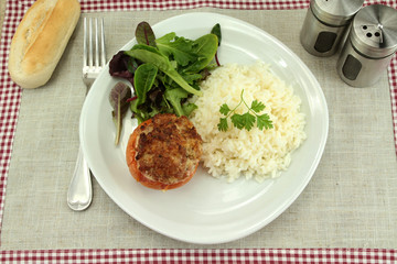 tomate farcie et riz
