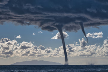 Tornados over the mediterranean sea - obrazy, fototapety, plakaty
