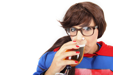 Frisches Pils trinken