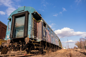 Fototapeta na wymiar DDR Zug Wagon Eisenbahn