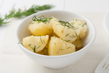 baby potatoes with dill
