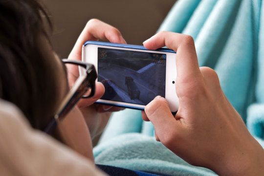 Kinder: Freizeitbesch&auml;ftigung durch Videospiele