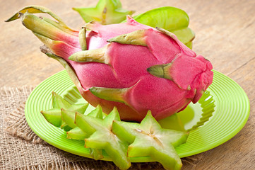 Dragon fruit and carambola