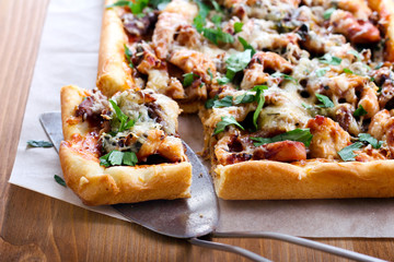 Mushrooms and chicken tart