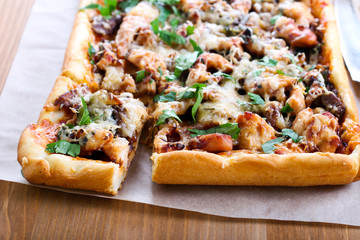 Mushrooms and chicken tart