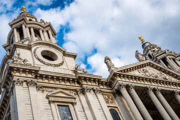 Fototapeta premium Famous St. Paul's Cathedral church, London, United Kingdom.