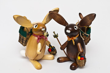 Osterhasen aus Holz