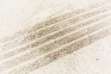the trail from car tyres