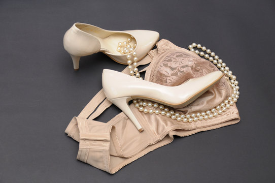 Buty i bielizna styl retro (2)
