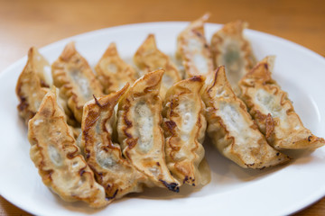 焼き餃子