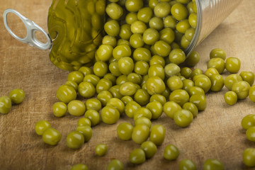 Green peas spilling