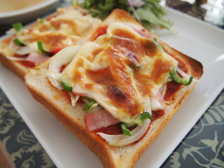 ピザトースト