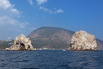Fototapeta na wymiar Adalary Rocks (White stones), Black sea, Gurzuf, Crimea