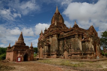 Fototapeta premium Ancient buddhist temples in Bagan
