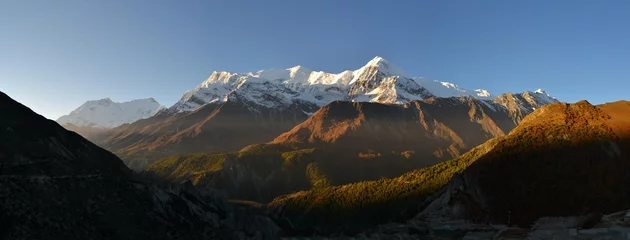 Crédence de cuisine en verre imprimé Dhaulagiri Paysage dans la chaîne de montagnes de l& 39 Annapurna, Himalaya
