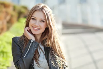 Foto op Aluminium Portrait Of Young Smiling Beautiful Woman © nuzza11