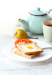 Scrambled egg with bread