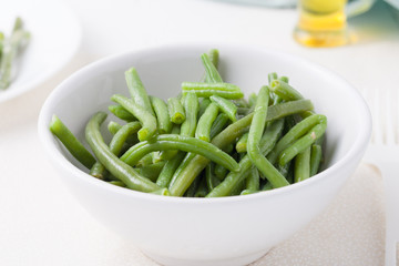 string beans in a bowl