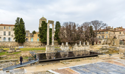 Obraz premium Ruins of roman theatre in Arles - UNESCO heritage site in France