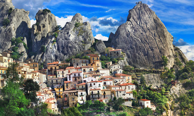 beautiful mountain villages of Italy - Castelmezzano (Basilicata - obrazy, fototapety, plakaty