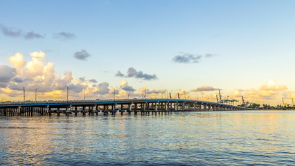 Fototapeta na wymiar sunset in Miami