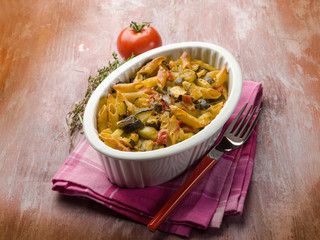 oven pasta with tomato sauce and zucchinis