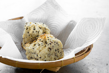 bread with sesame