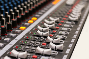 Sound Check, Sound control music digital audio system,  Equalizer volume on the mixer amplifier,...