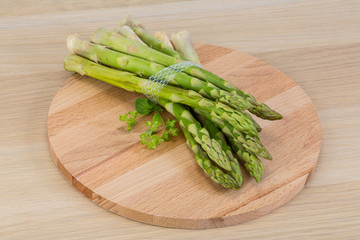 Raw asparagus