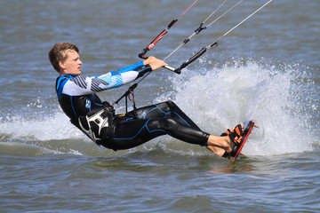 Kitesurfer
