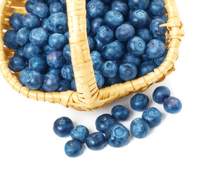 Heidelbeeren im Körbchen