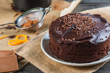 Fototapeta na wymiar serving chocolate cake