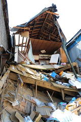 3・11・2011　Ksennuma0154