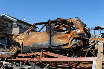 3・11・2011　Ksennuma0209