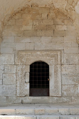 Fototapeta na wymiar Mausoleum, Chufut-Kale medieval cave city fortress, Crimea