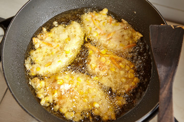Frying ote-ote