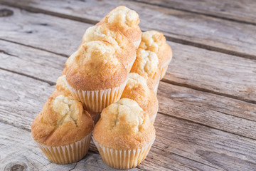 Cupcake pyramid