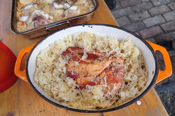 Kassler im Sauerkrauttopf