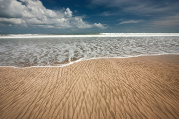 Fototapeta na wymiar Sandy Beach Ocean