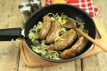 andouillettes aux oignons