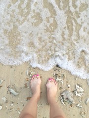 feet shell rock wave